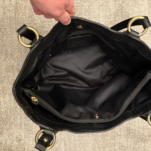 Coach F24961 Campbell Belle black carryall tote with gold hardware - Picture 5 of 10